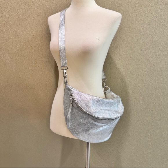 Women's Shoulder large metallic silver leather sling bag oversized fanny pack - Picture 3 of 13